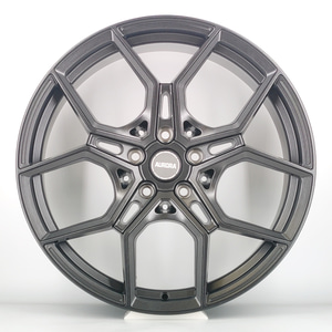 Aurora Staggered Modern Y Spoke Gunmetal